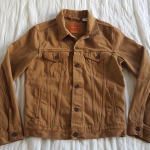 levis beige denim jacket